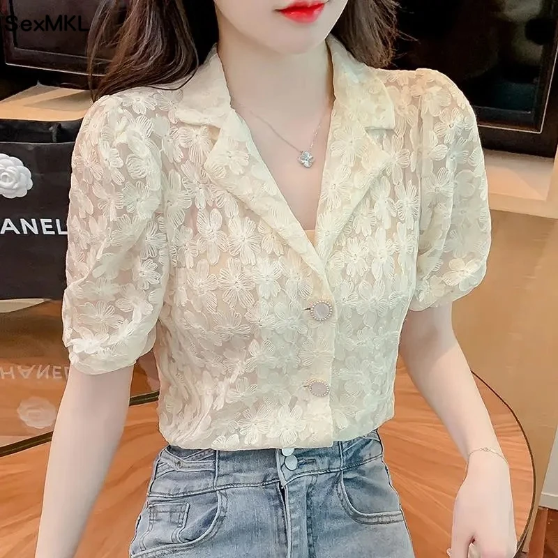 Street Fashion Korea - Blouses élégantes en dentelle ajourée pour