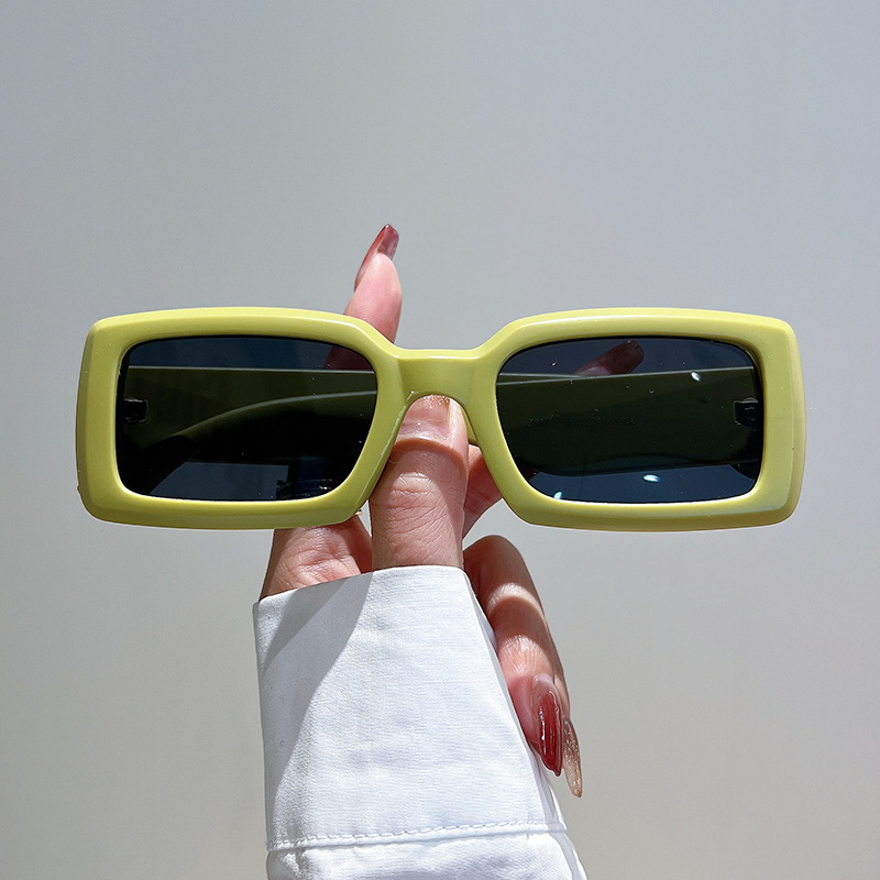 Street Fashion Photo - Nouvelles Lunettes de Soleil Rectangulaires pour