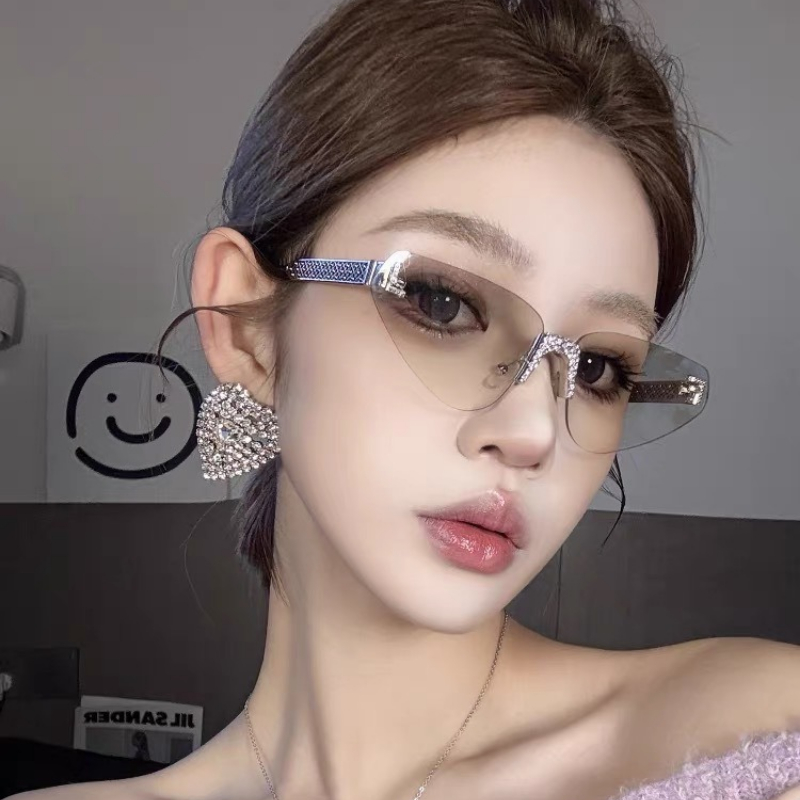 Lunettes de soleil œil de chat - Street Fashion Brands avis et prix